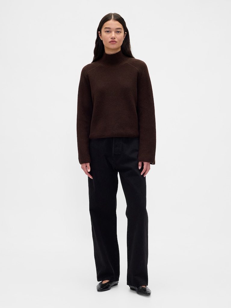 CashSoft Shaker-Stitch Turtleneck Sweater