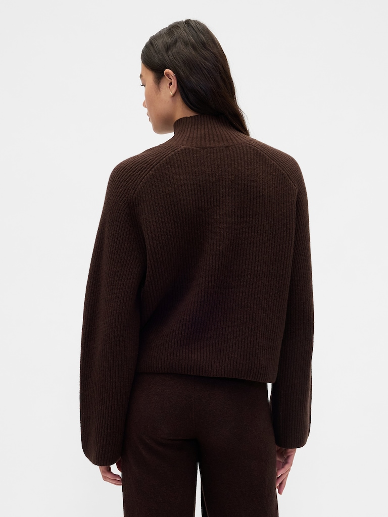 CashSoft Shaker-Stitch Turtleneck Sweater
