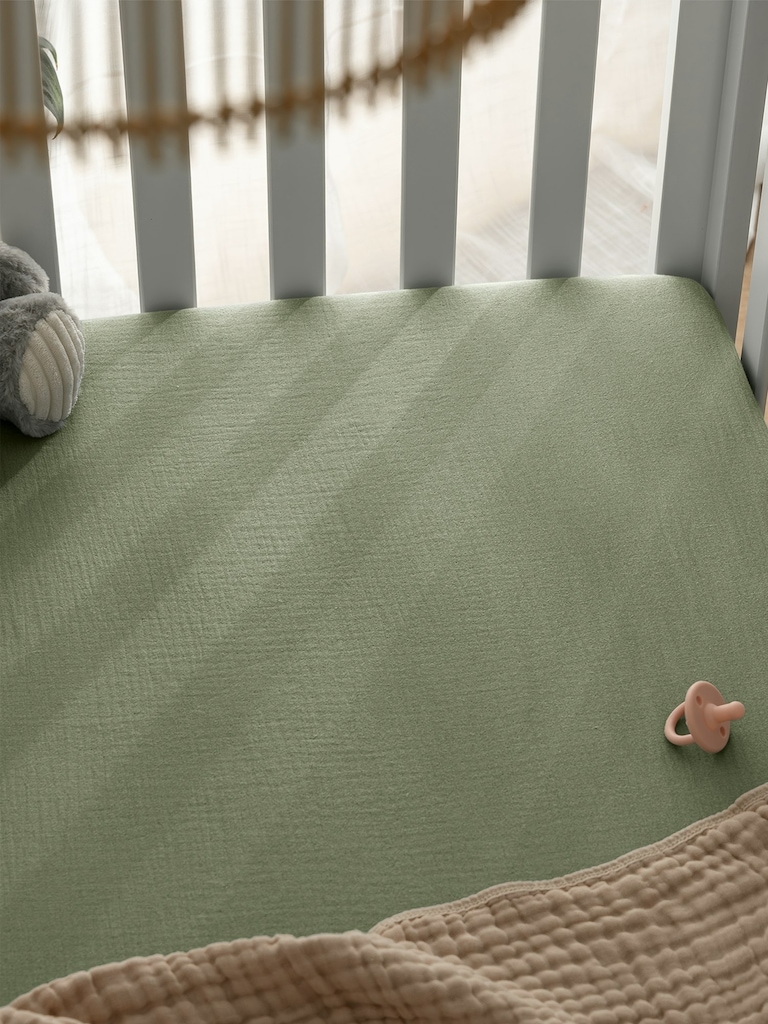 Comfy Cubs Muslin Fitted Crib Sheet