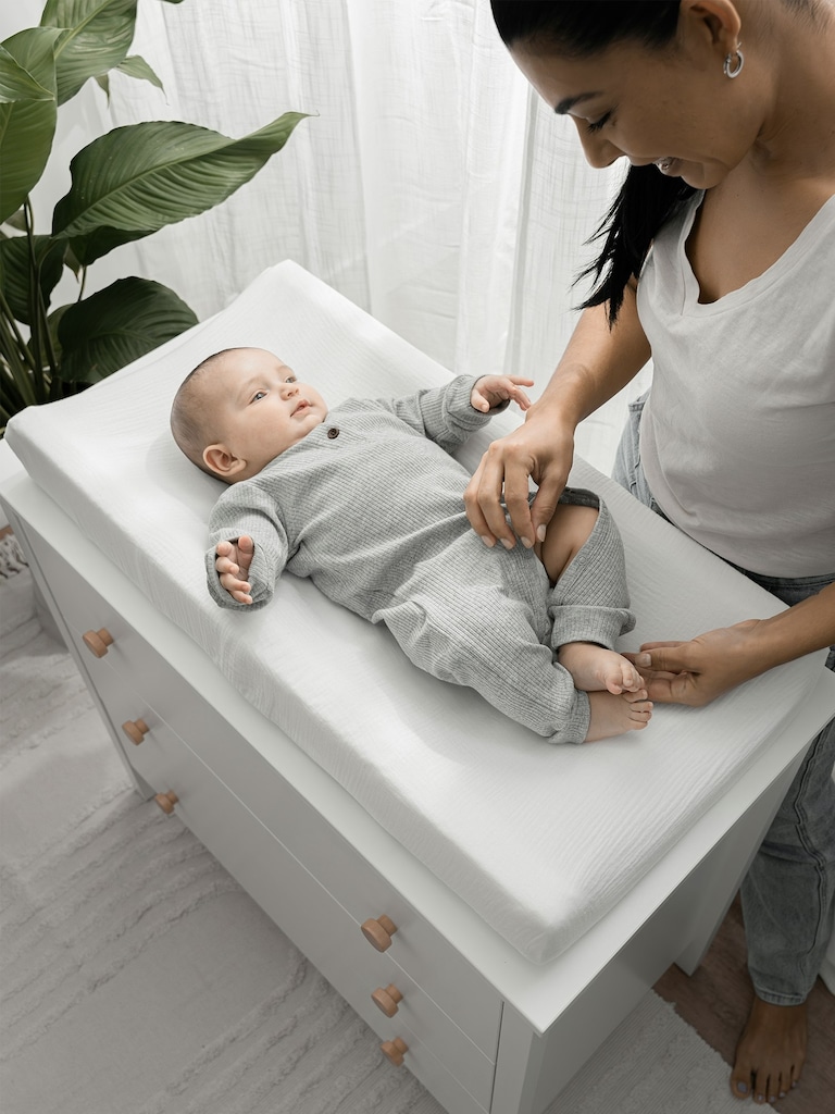 Comfy Cubs Muslin Fitted Changing Pad Cover