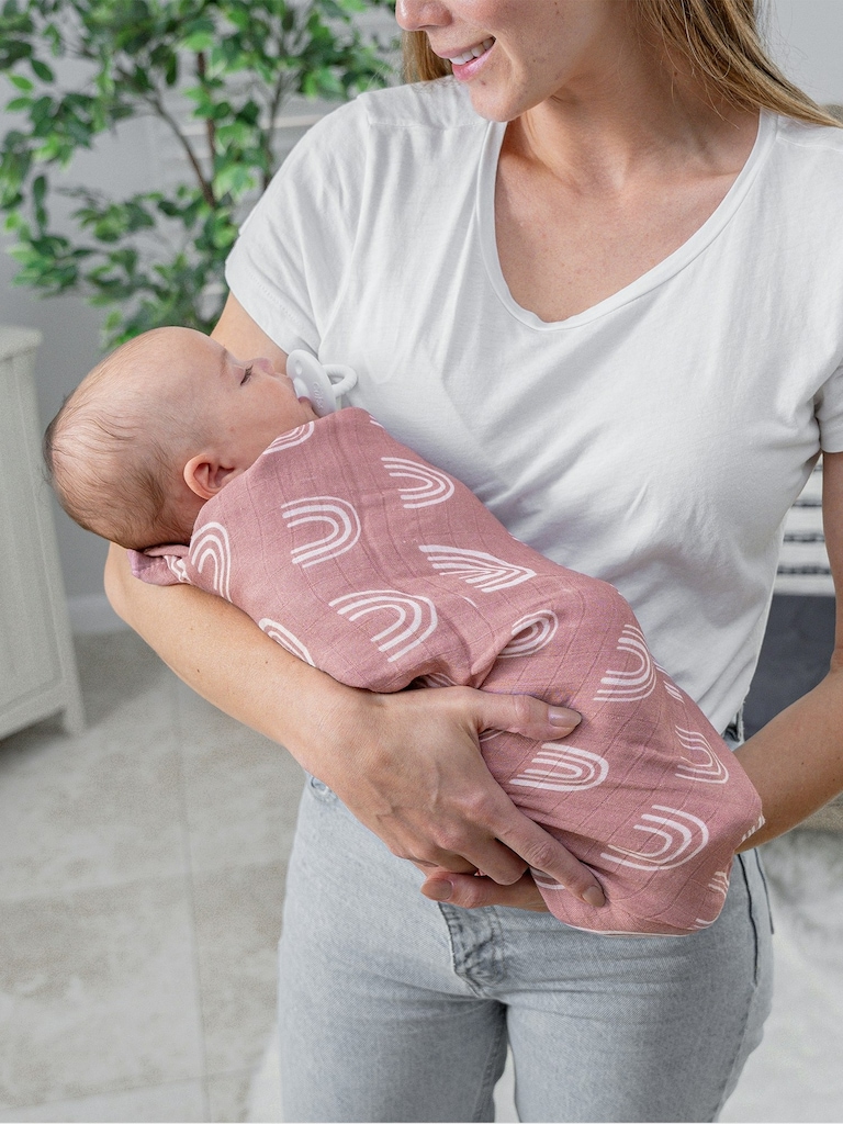 Comfy Cubs Muslin Swaddle Blanket