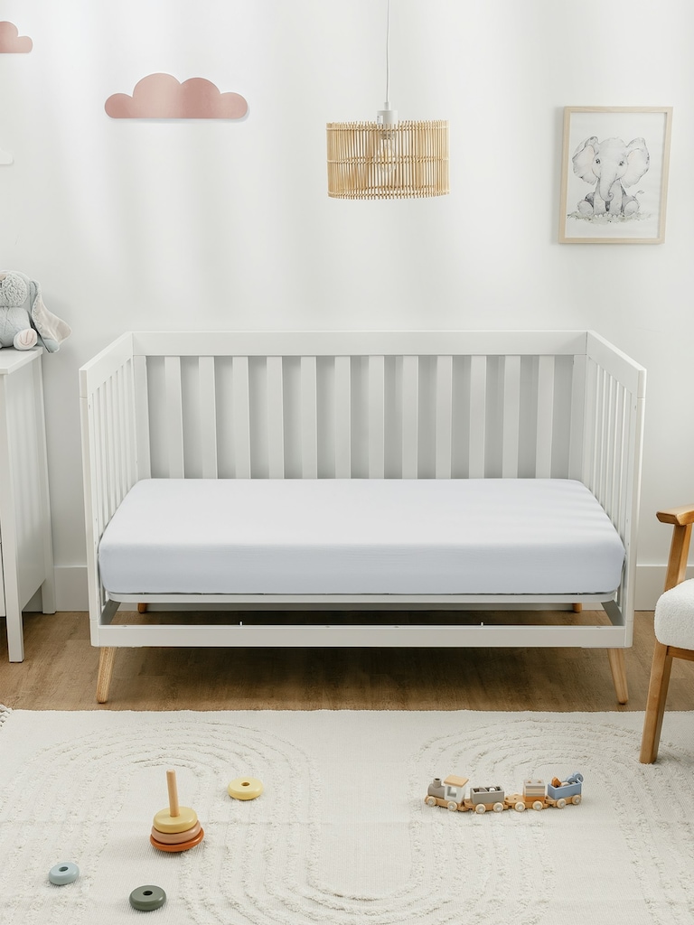 Comfy Cubs Muslin Fitted Crib Sheet