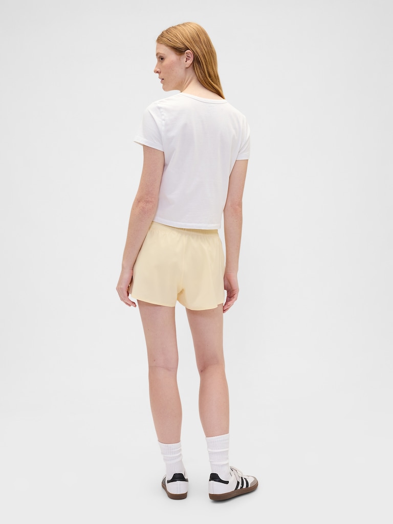 GapFit 3" Mid Rise Runaround Shorts