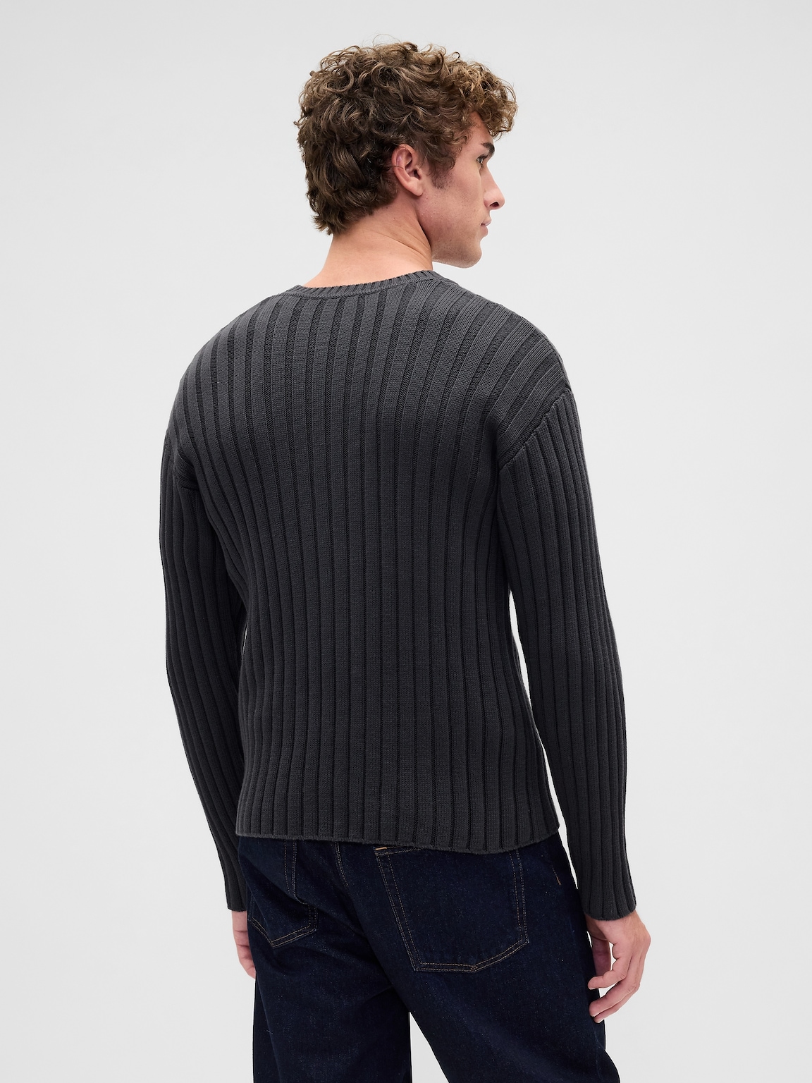 Wide Rib Slim Crewneck Sweater