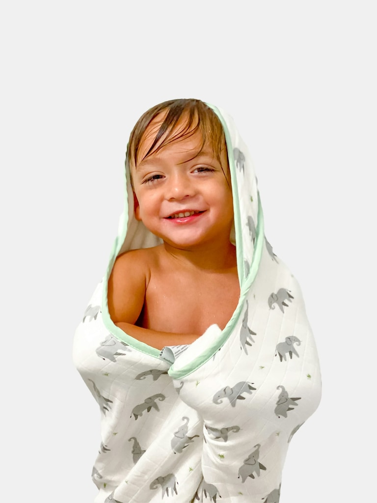 Bamboo Little Elephant Hooded Towel Set
