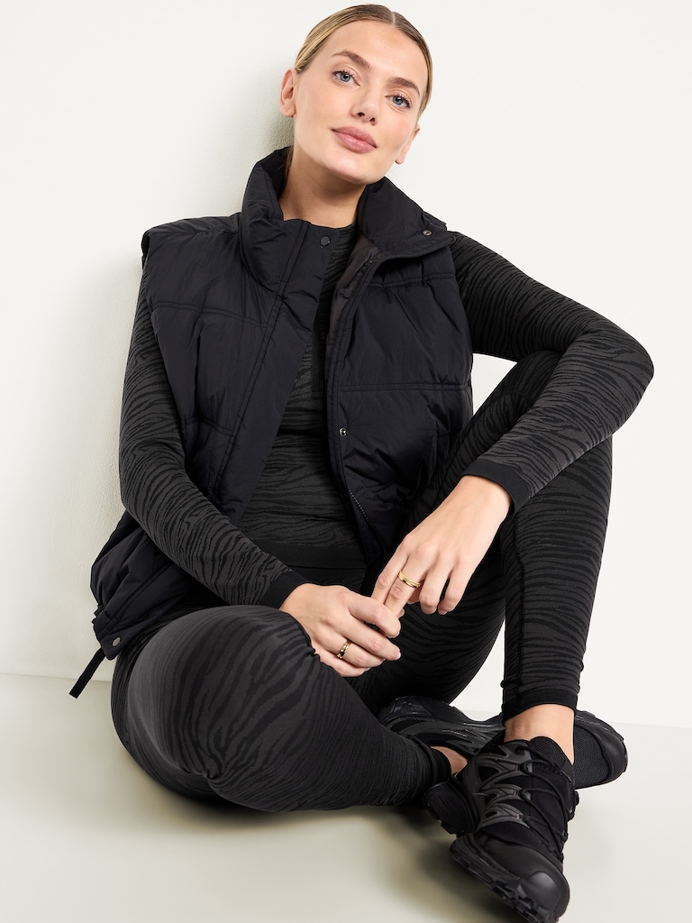 Seamless Jacquard Mock-Neck Half-Zip Top