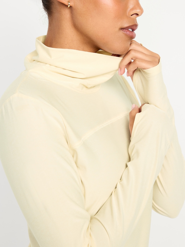 CloudMotion Funnel Neck Top