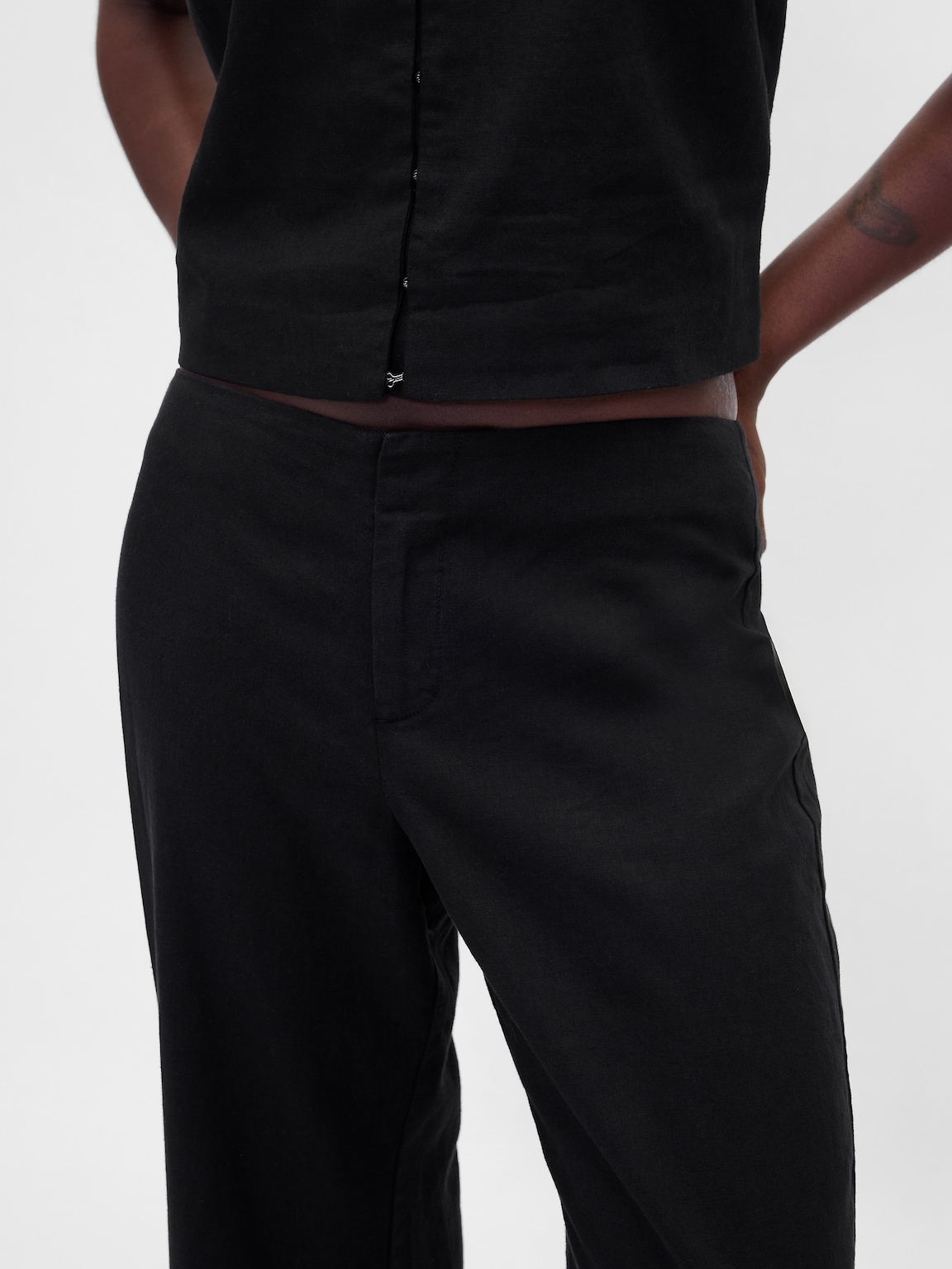 Low Rise Linen-Blend Flare Pants