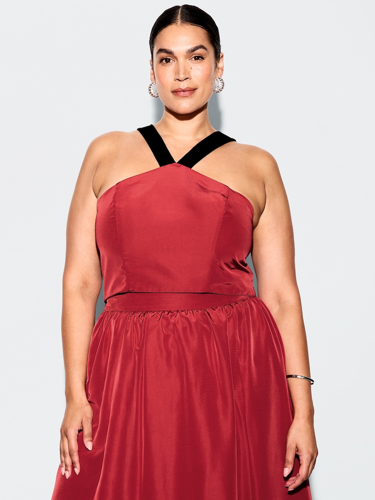 The Occasion by Old Navy Taffeta Cropped Halter Bow Top