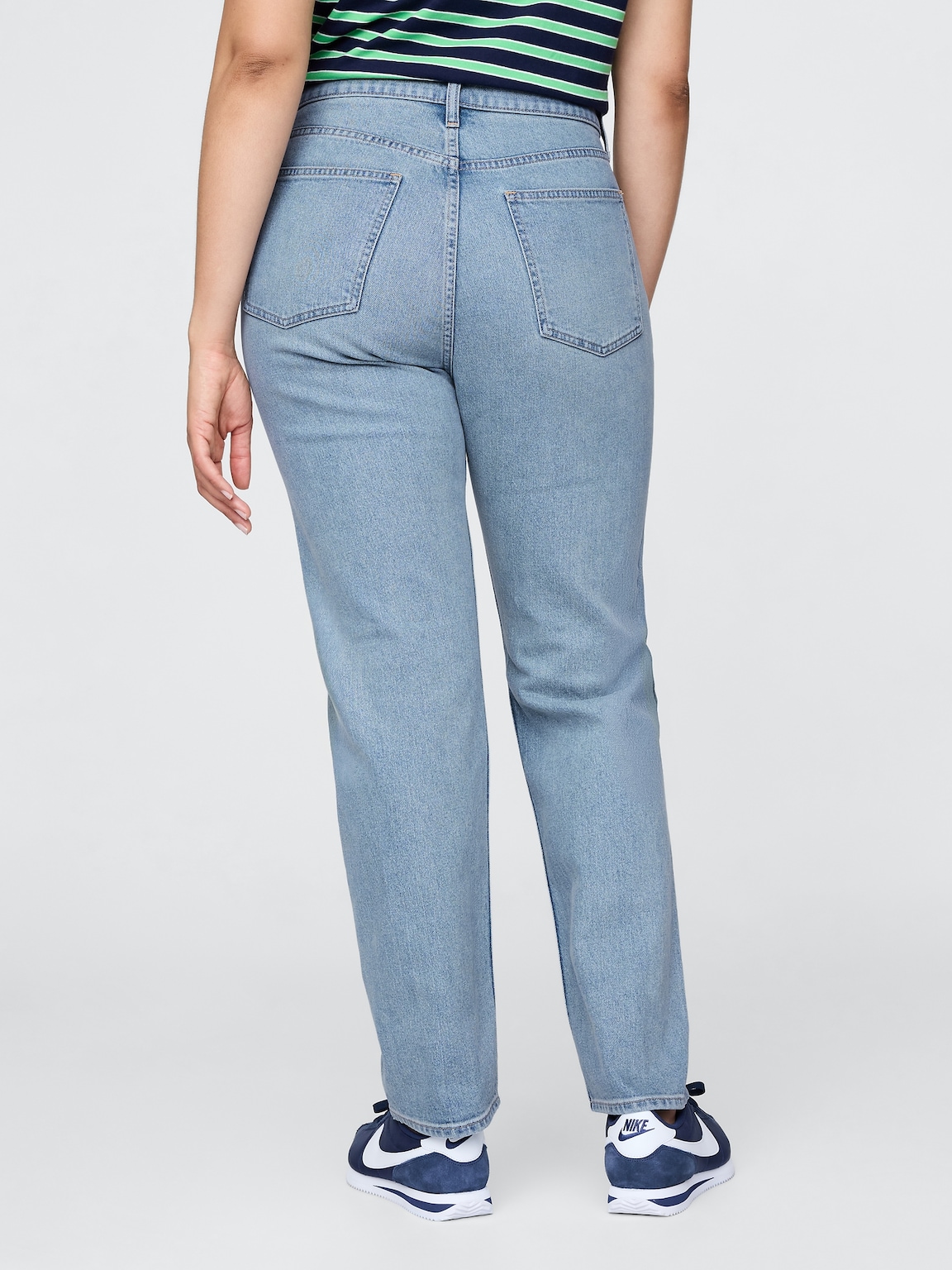 High Rise ’90s Slim Straight Jeans