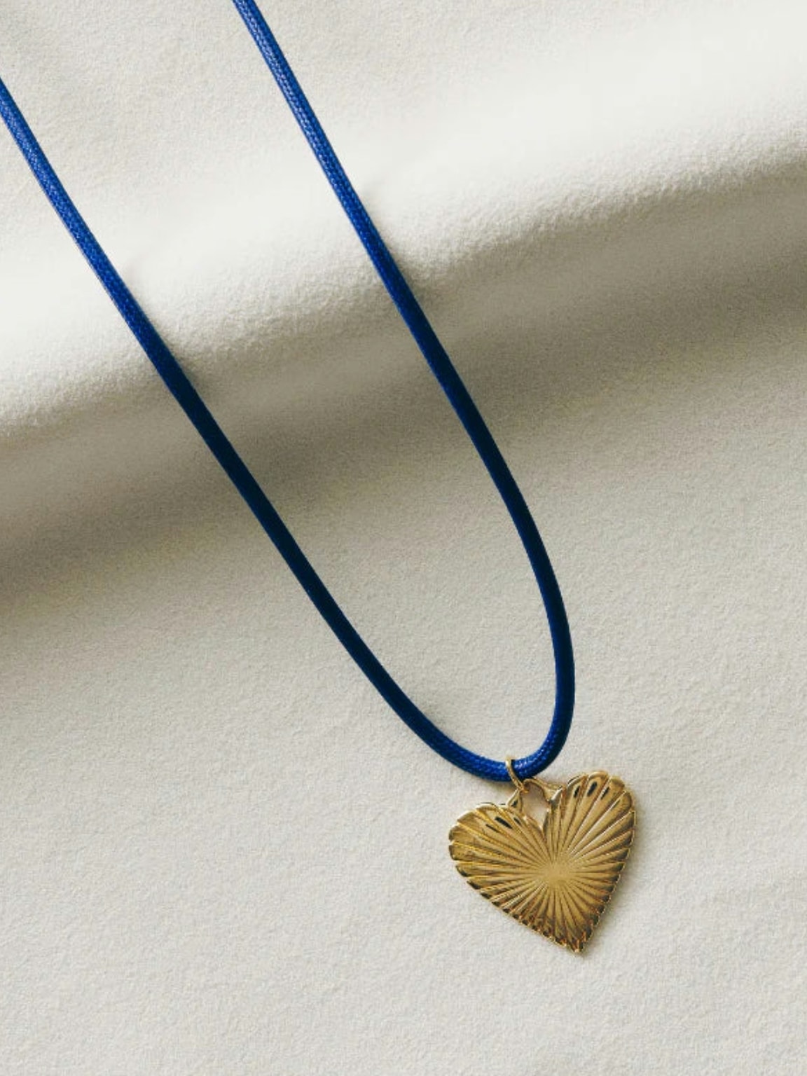 Exclusive Gap Denim Ribbed Heart of Gold Necklace