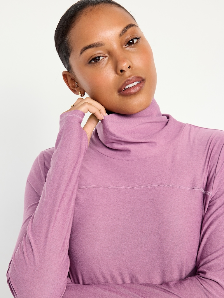 CloudMotion Funnel Neck Top