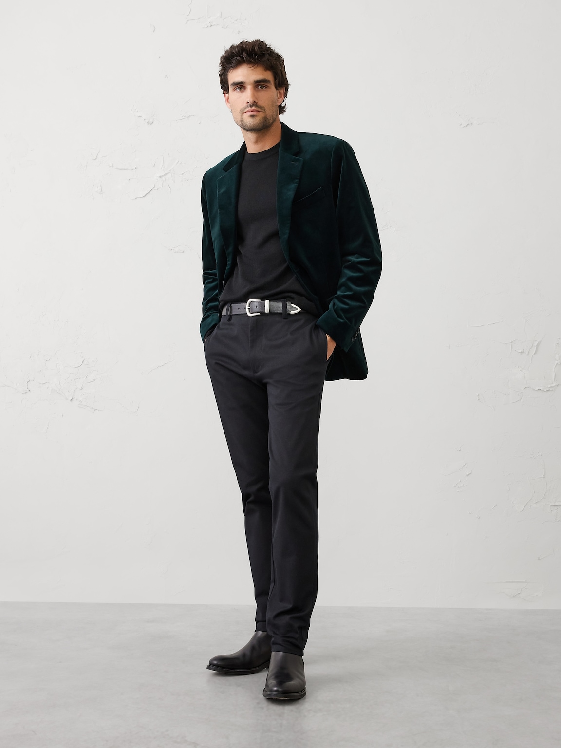 Tailored-Fit Velvet Jacket