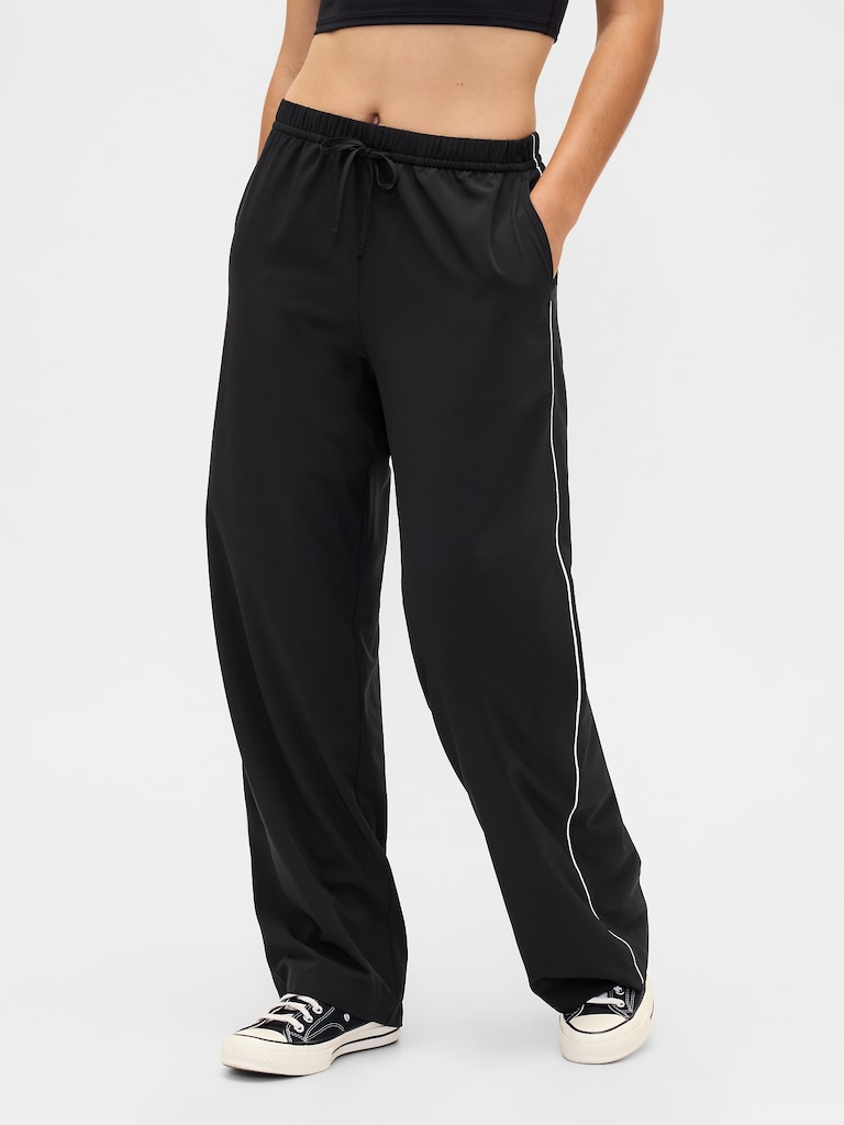 GapFit High Rise Loose Runaround Pants