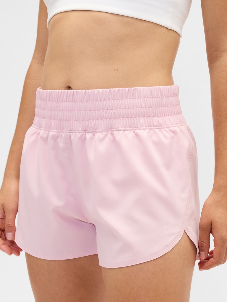 GapFit 3" Mid Rise Runaround Shorts