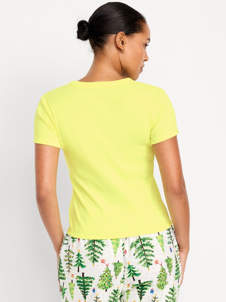 T-shirt court moulant