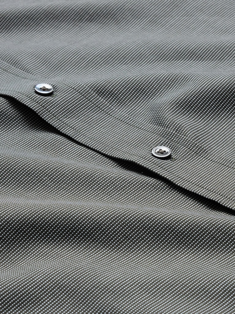 Slim-Fit Wrinkle-Resistant Dress Shirt