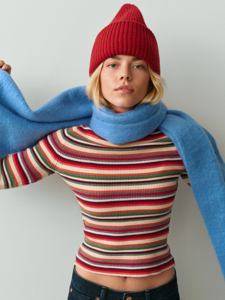 CashSoft Stretch Turtleneck Sweater