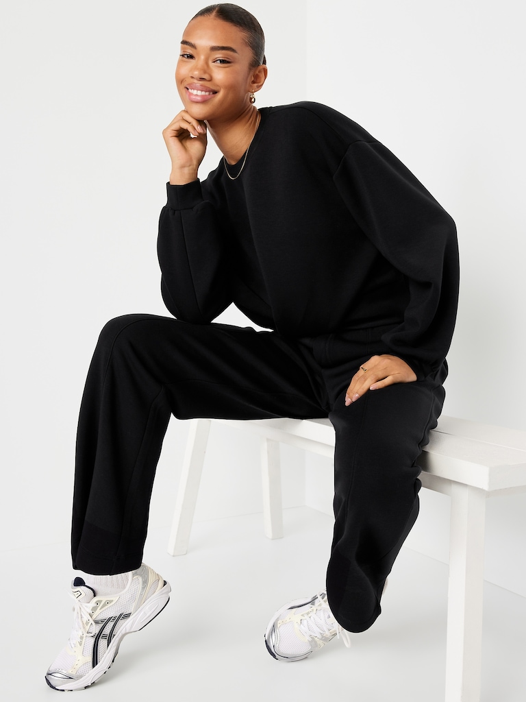 Bounce Fleece Twist-Front Top