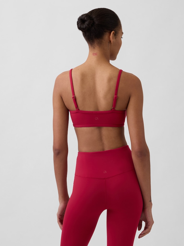 GapFit Smooth Sports Bra