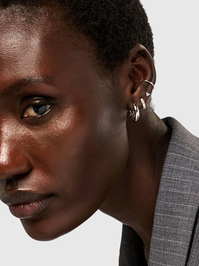 Ana Luisa Giulia Medium Hoop Earrings