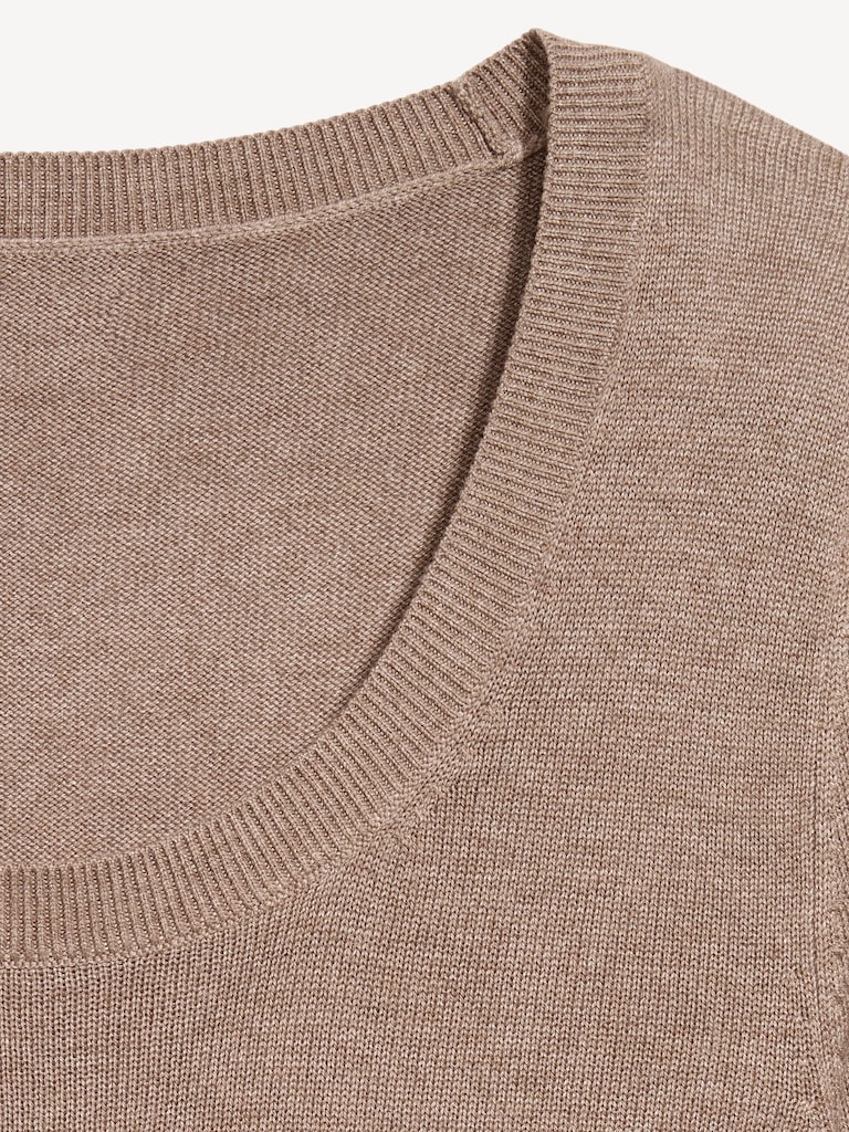 Fitted Scoop-Neck Cropped Jersey Sweater