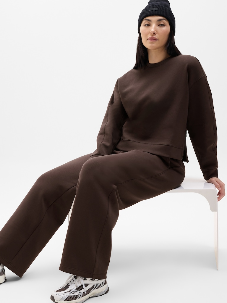 Form Knit Crew Sweatshirt