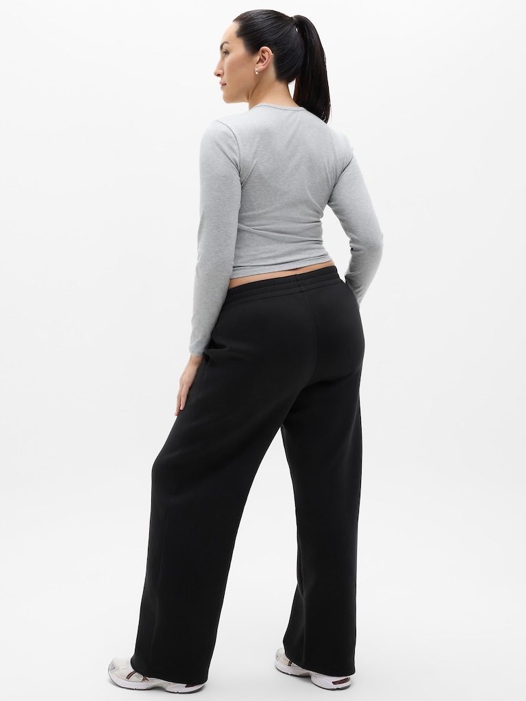 Form Knit Mid Rise Straight Pant