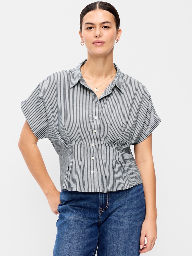 Slim Short-Sleeve Cinched-Waist Button-Down Shirt