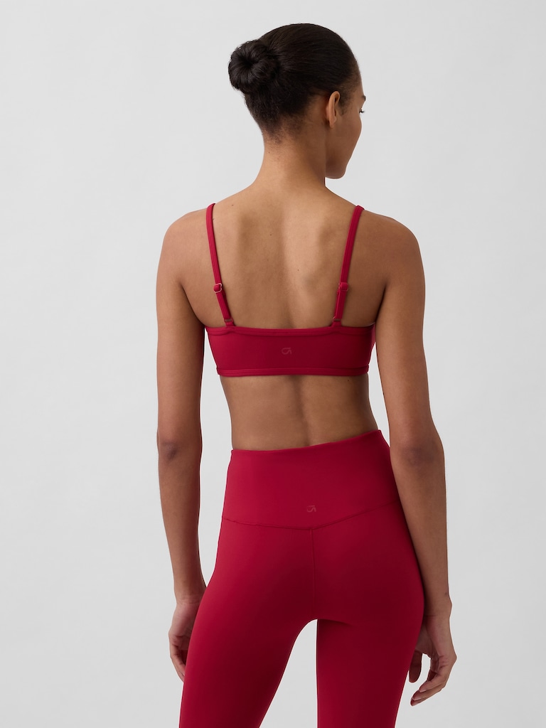 GapFit Smooth Sports Bra