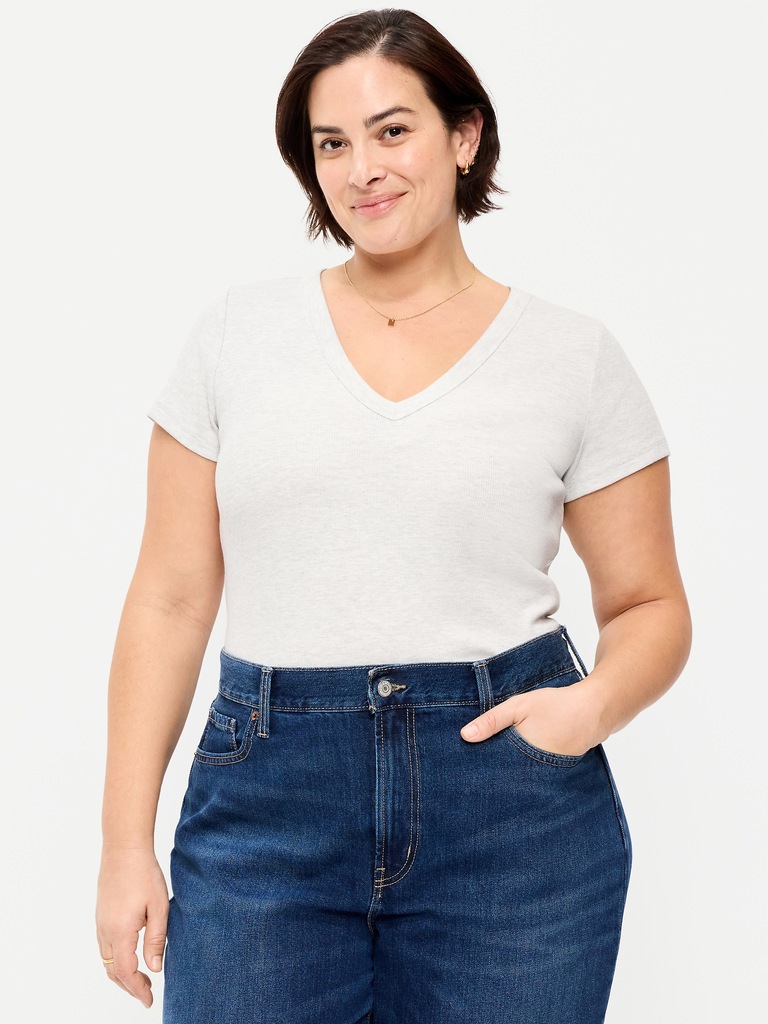 Snug V-Neck Crop T-Shirt