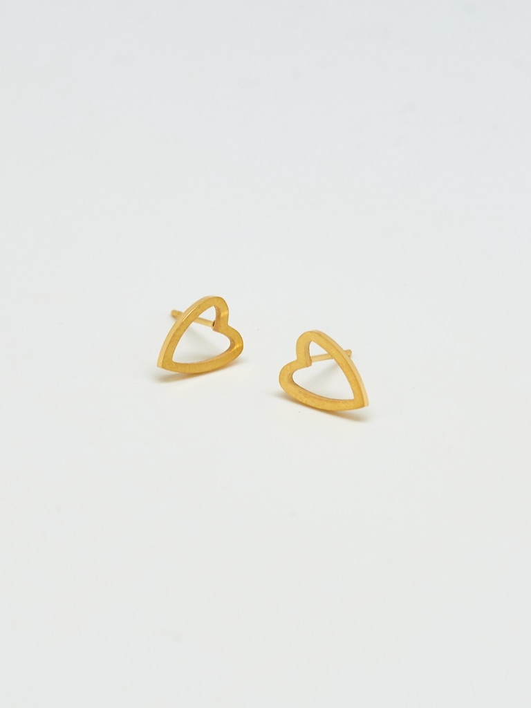 Admiral Row Gold Heart Outline Stud Earrings