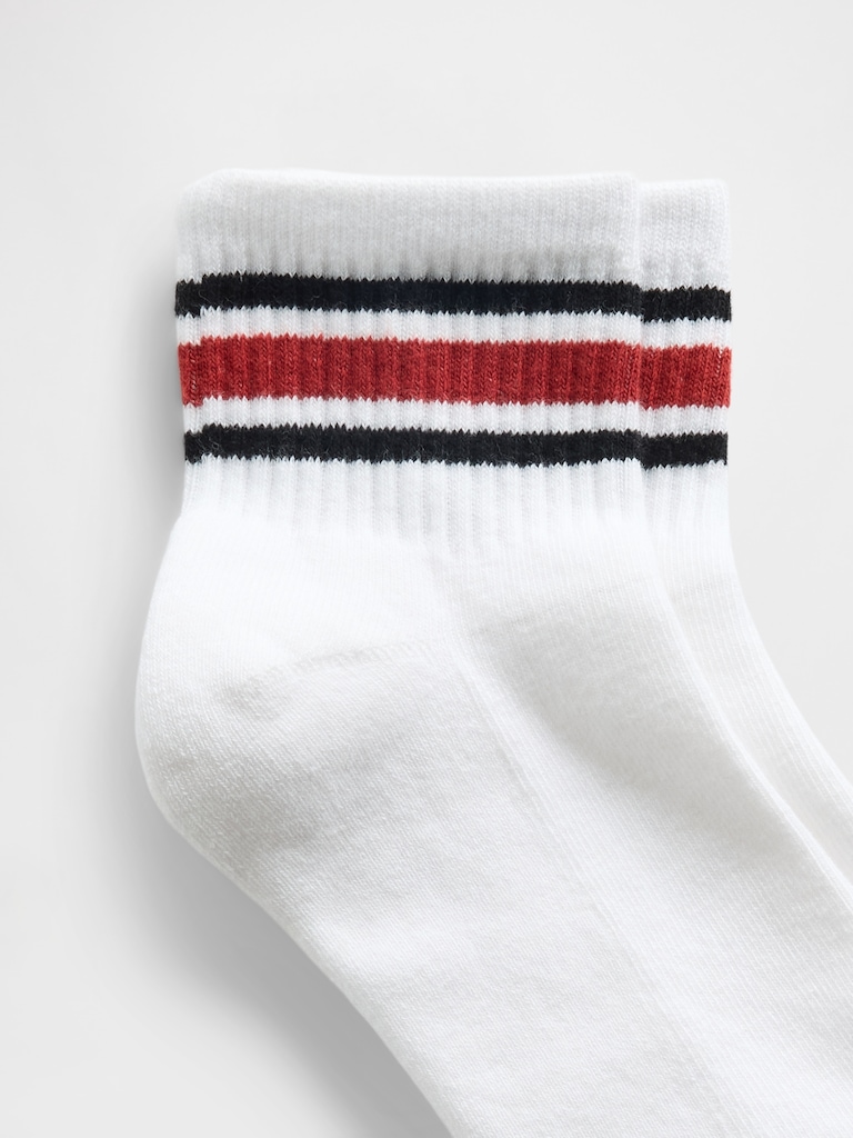 Athletic Quarter Crew Socks