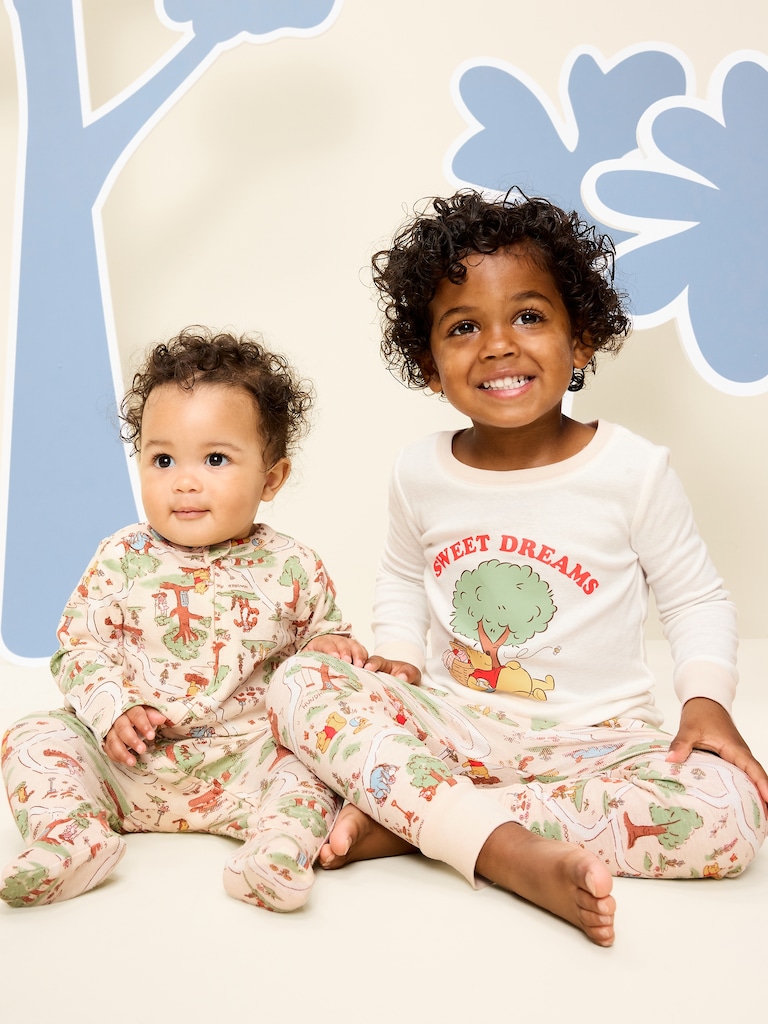 Old Navy x Disney Winnie the Pooh 2-Way-Zip Sleep & Play Footed One-Piece for Baby