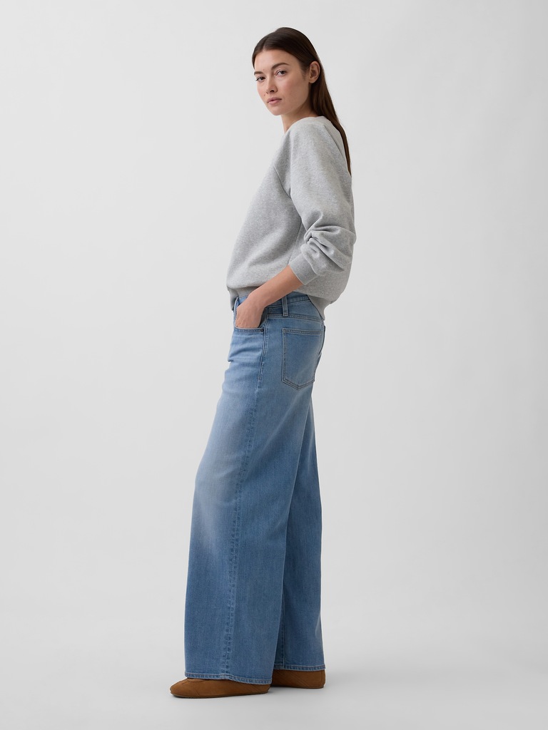 Mid Rise Wide-Leg Jeans