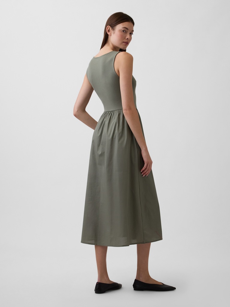 Sleeveless Boatneck Midi Dress