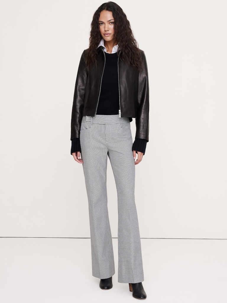 Mid-Rise Slim Bootcut Pant