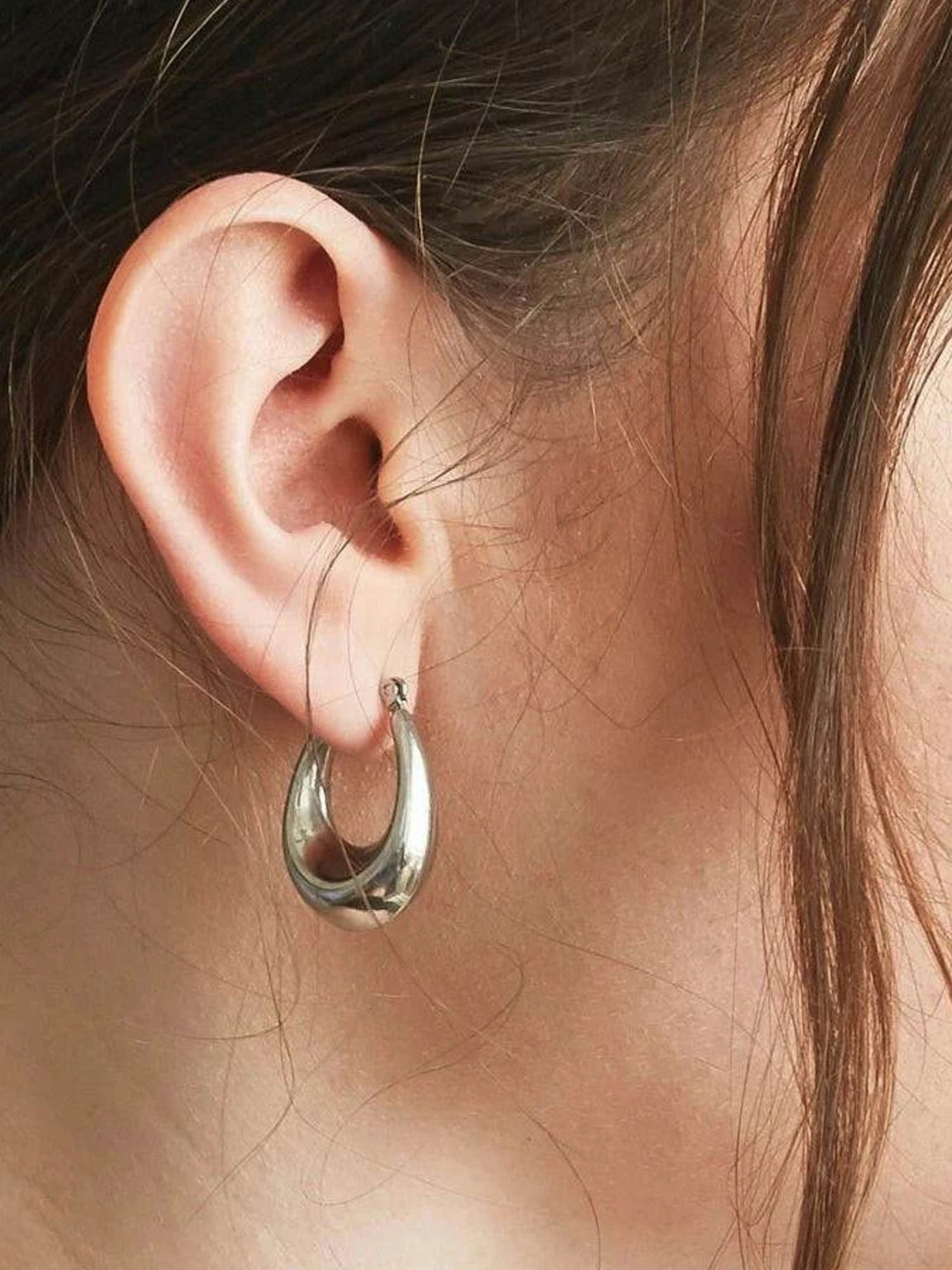 Admiral Row Silver Oval Hoop Earrings