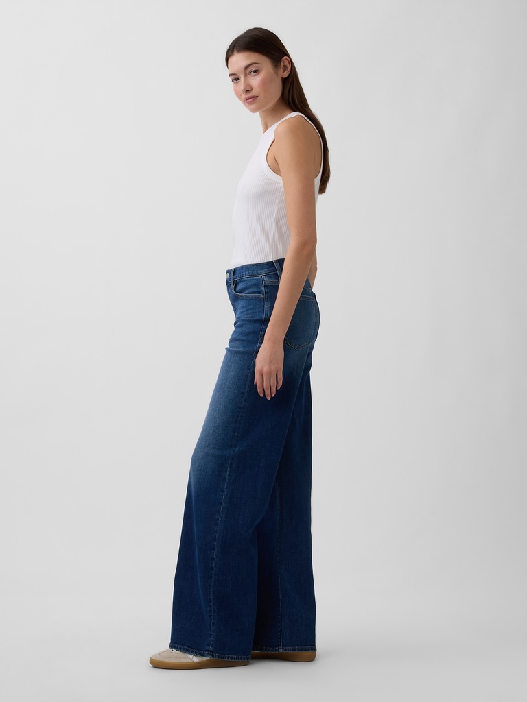 Mid Rise Wide-Leg Jeans