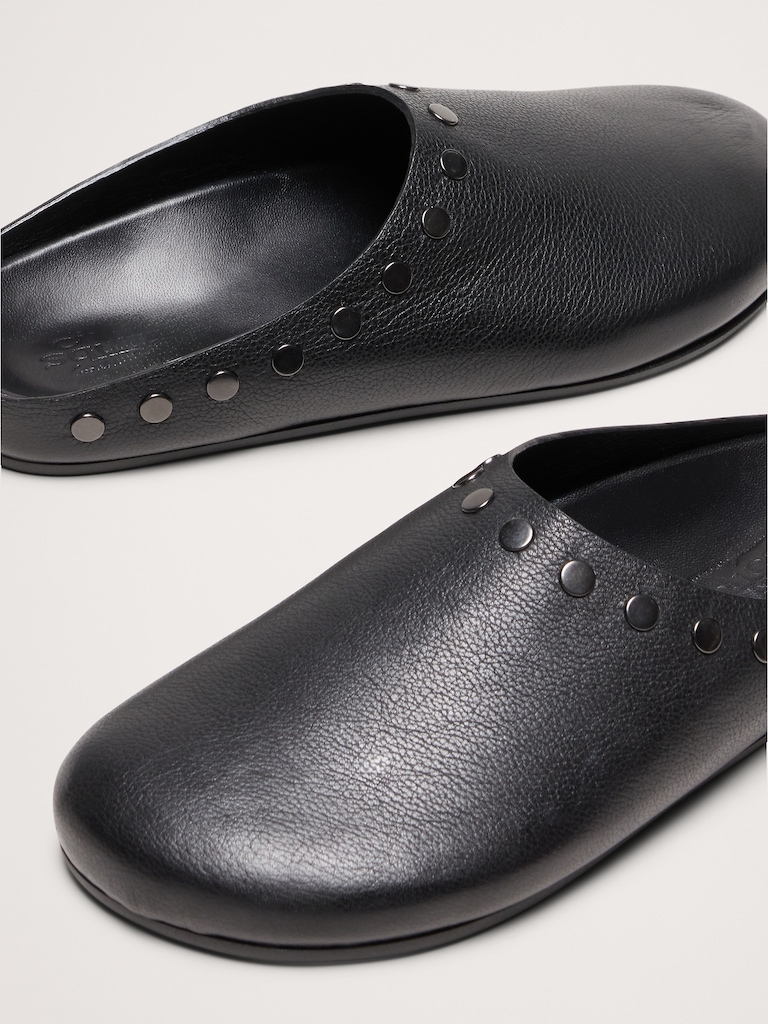 Leather Essential Clog