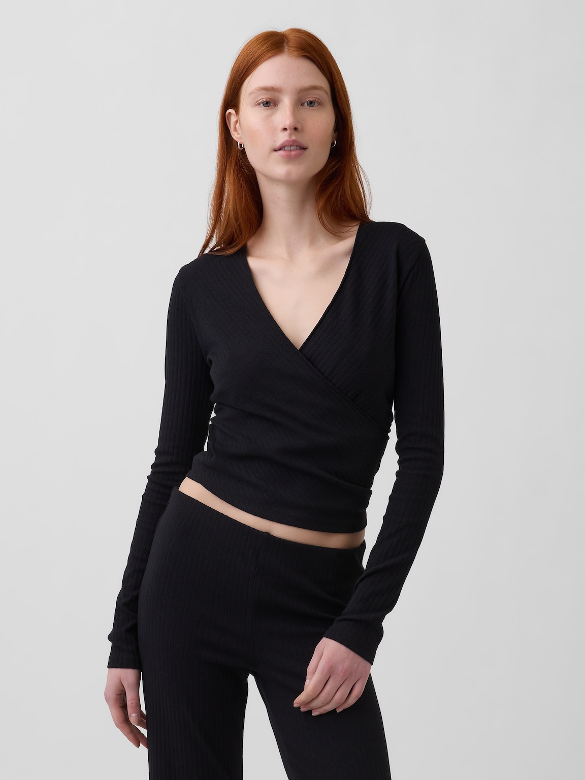 Modern Wide Rib Wrap V-Neck T-Shirt