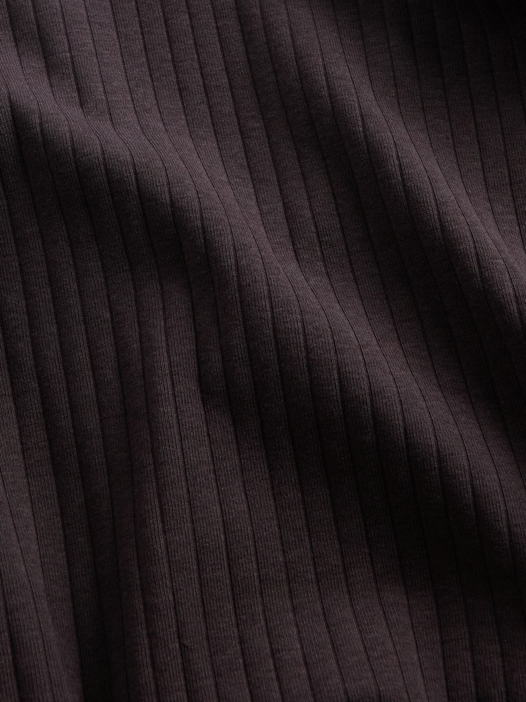 Modern Wide Rib Wrap V-Neck T-Shirt