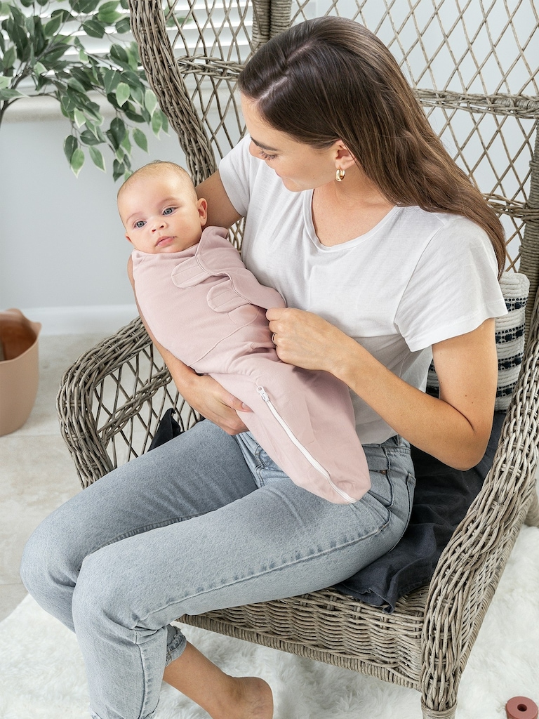 Comfy Cubs Easy Swaddle Blankets With Zipper