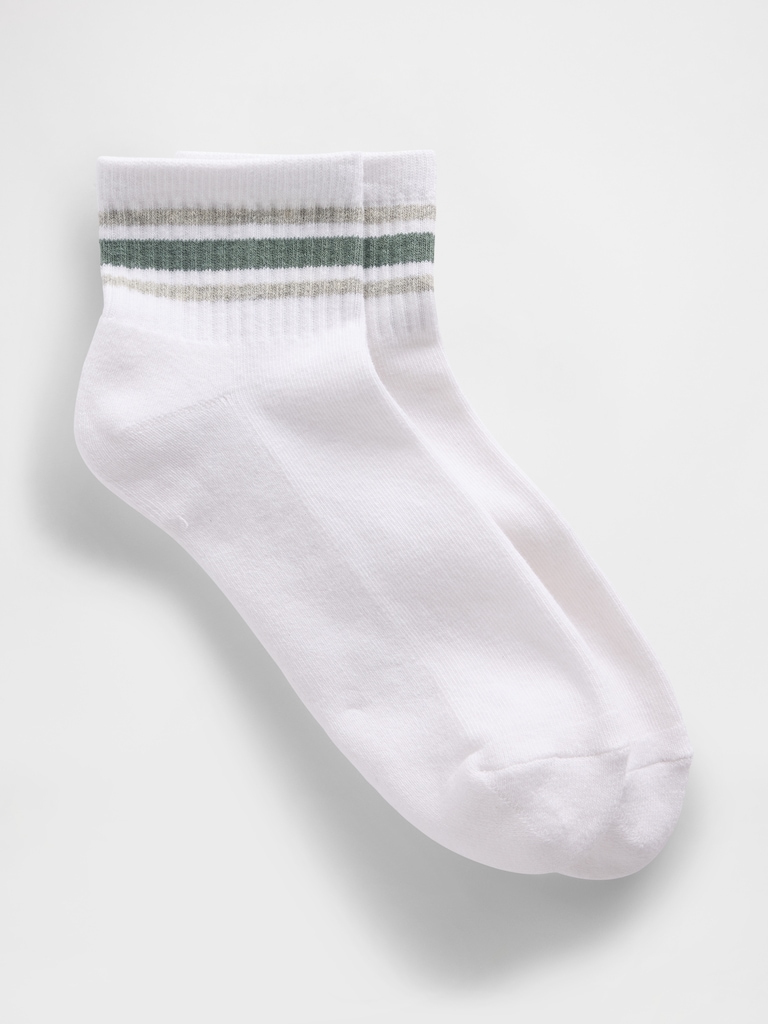 Athletic Quarter Crew Socks