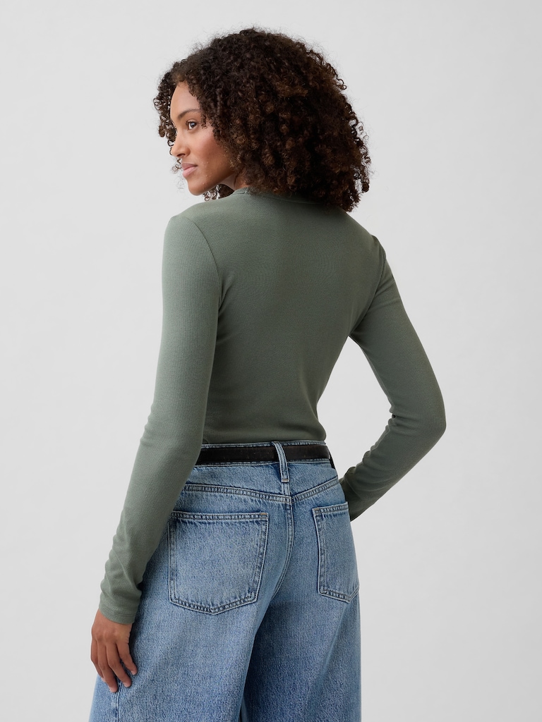 Essential Ribbed Crewneck T-Shirt