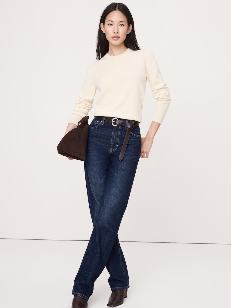 Classic Cashmere Crew-Neck Sweater