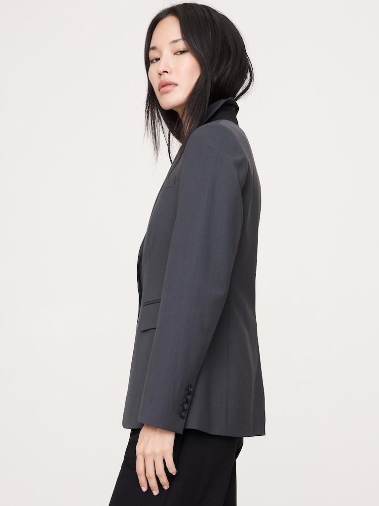 Slim Italian Lightweight Wool Blazer