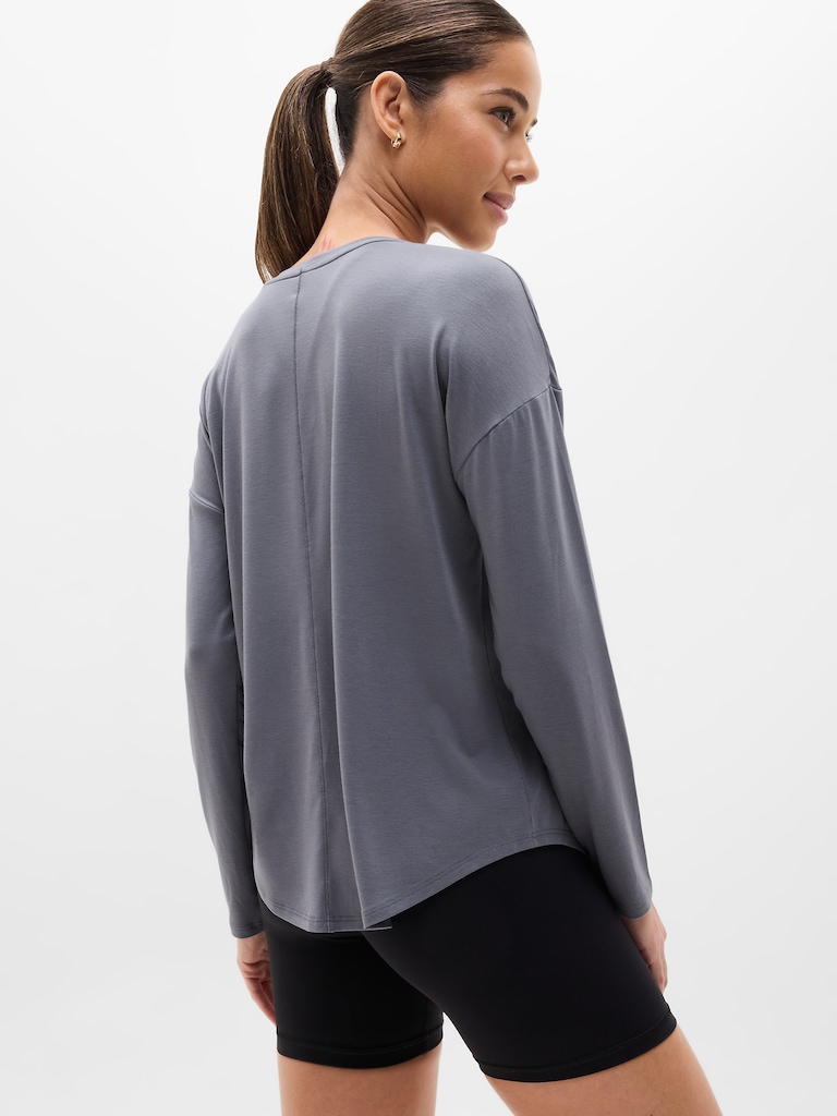 Move With Ease Top