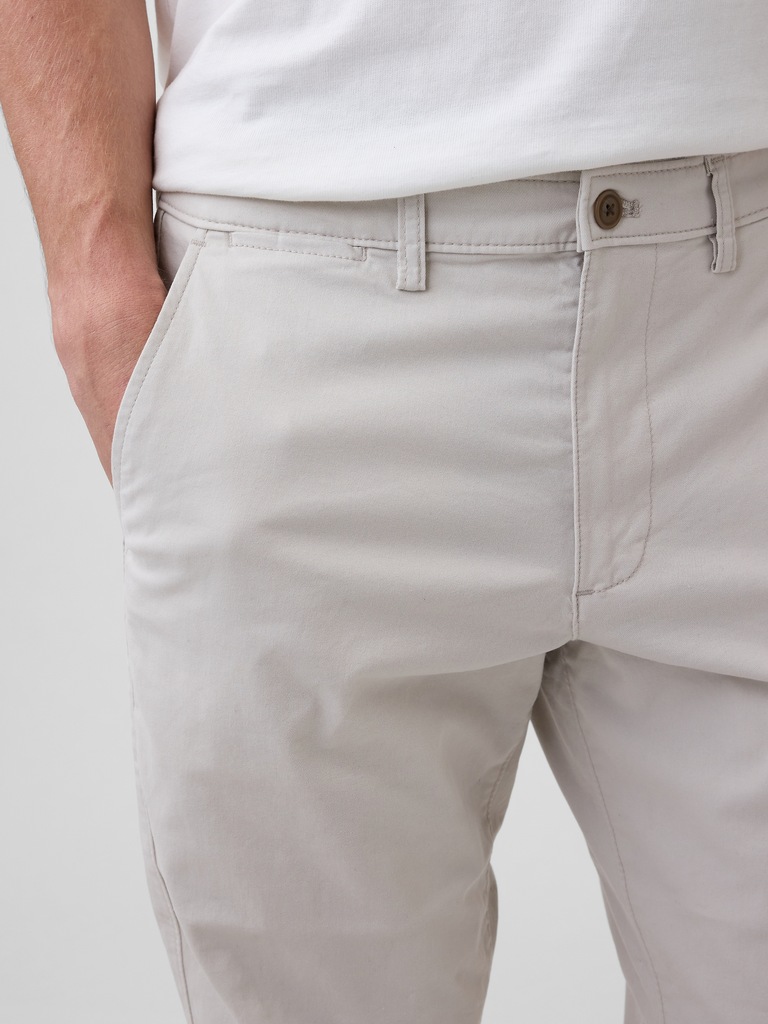 GapFlex Essential Khakis in Straight Fit