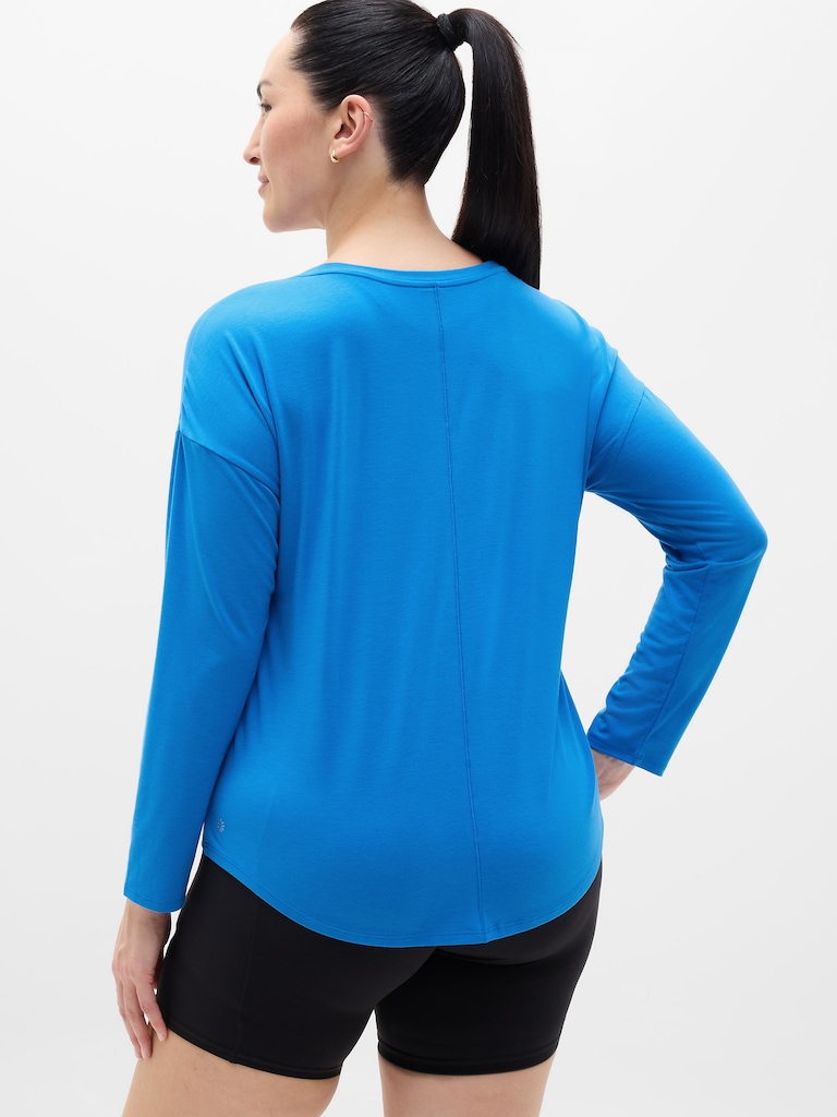Move With Ease Top
